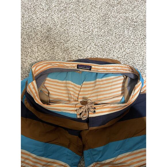 PATAGONIA Men's Size 36 Board Swim Shorts Striped Drawstring Pockets - Picture 9 of 11